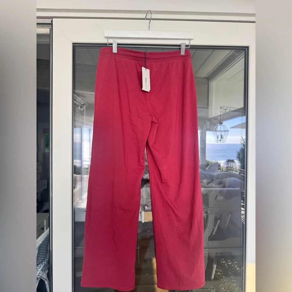 NWT Aritzia HomeStretch™ Smooth Mid-Rise Pant - Picture 5 of 9